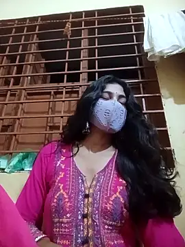 queenneha69 online show from June 12, 6:05 pm