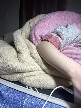 lealia699 online show from January 5, 7:39 pm