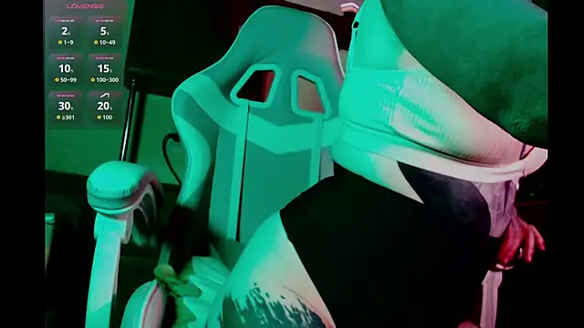 Gloomy Suemi online show from April 9, 3:28 pm