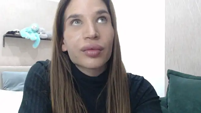 Coco Chanell  online show from January 7, 6:00 pm