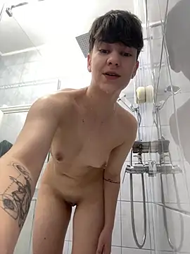 ravenryx online show from March 7, 4:25 pm