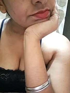 MILFybar online show from April 6, 5:14 pm