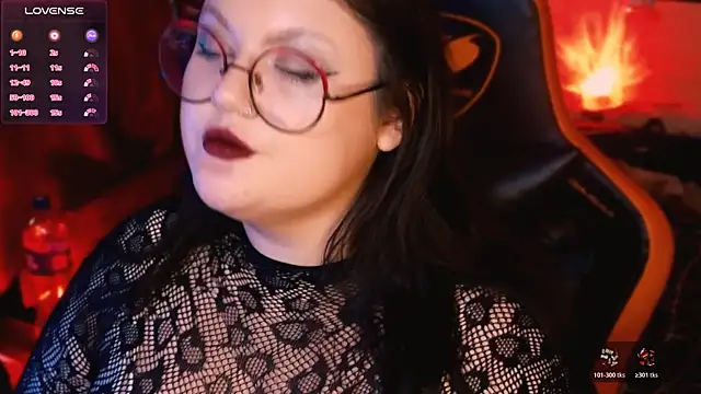 PixelMiss online show from April 15, 12:49 pm