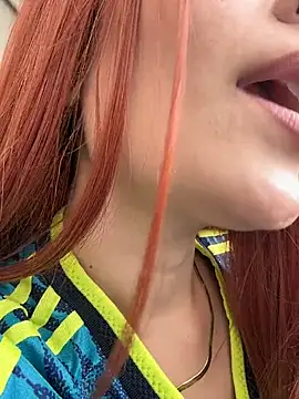 alesziarose  online show from July 3, 10:27 pm