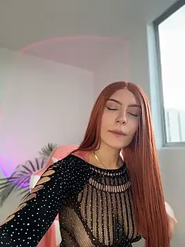 alesziarose  online show from May 12, 9:32 pm