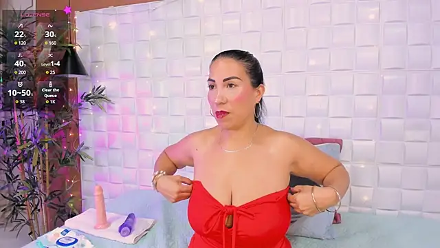 AmberJoyMilf online show from May 6, 12:09 pm