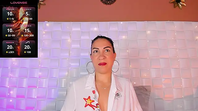 AmberJoyMilf online show from March 30, 12:16 pm