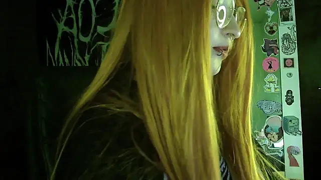 Aoidandelion online show from March 27, 12:12 am