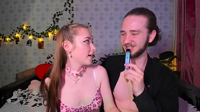 swiity room  online show from May 9, 4:53 pm