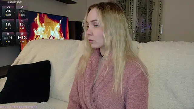 Xxxhoneyxx online show from April 3, 12:08 am