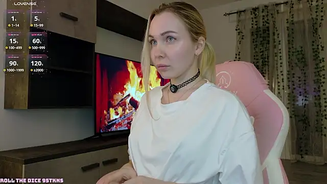 Xxxhoneyxx online show from March 23, 1:23 am