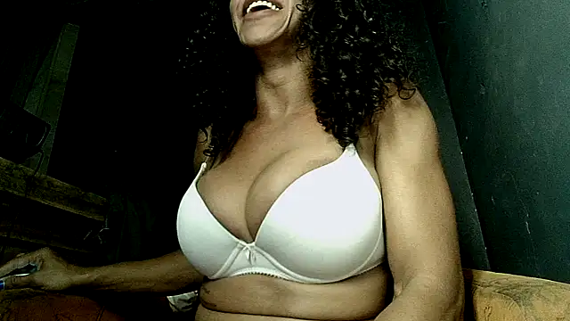 paolla23cm brasil online show from May 14, 3:23 am
