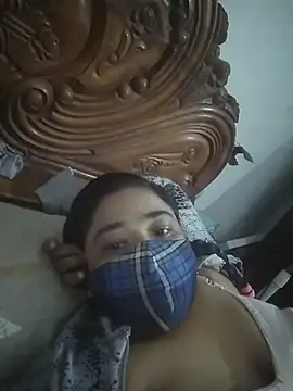 momo loves online show from February 15, 3:33 pm