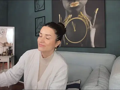 VanillaBlyss online show from April 3, 8:34 am