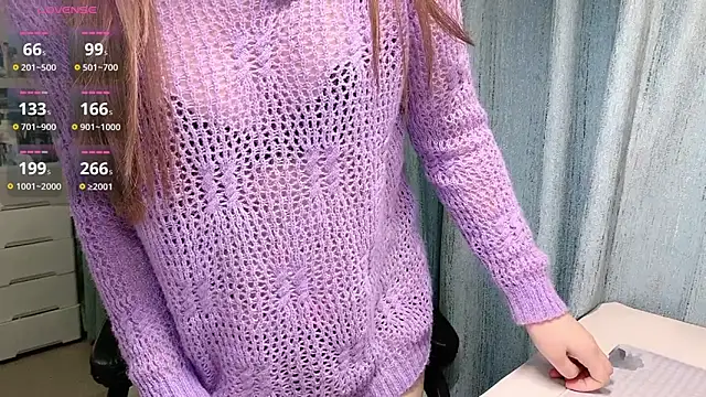 LuLu-lll online show from February 8, 5:27 pm