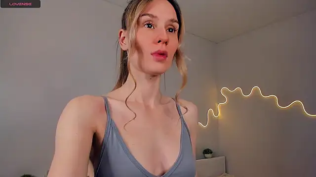 Kirawithvibe online show from May 27, 1:57 am
