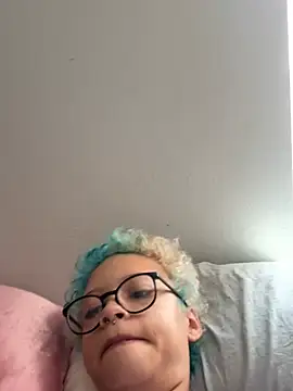 jojosbizarrelyf online show from July 7, 5:27 pm