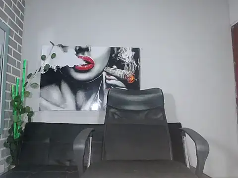 melanieMelisa online show from January 8, 9:30 pm