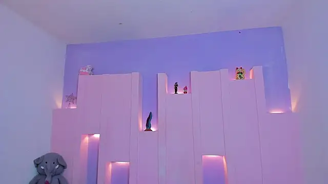 emilywilliis online show from April 7, 2:08 pm