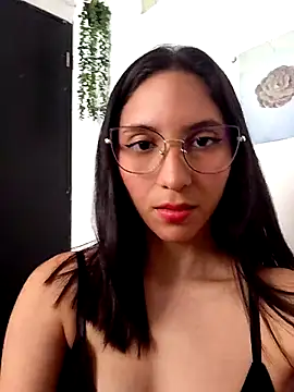 FrierenHot online show from May 11, 9:12 pm