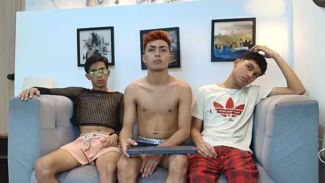 AVENGER BOYS2026 online show from February 7, 1:31 am