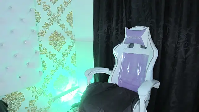 pinky  bunny online show from May 25, 3:27 am