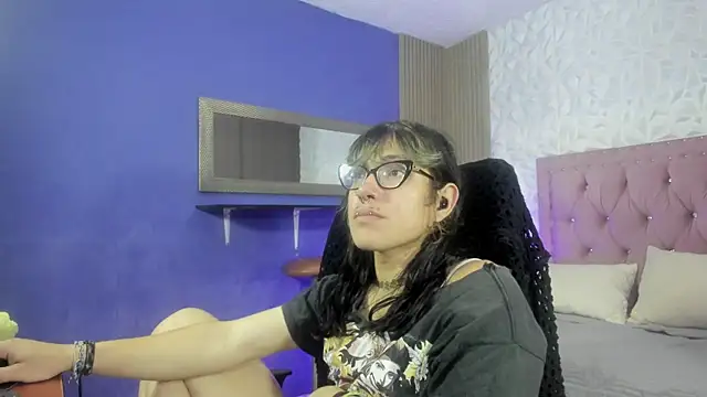 lilith ayanami online show from July 25, 1:18 pm