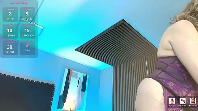 Thecrazyadams  online show from April 21, 2:15 am