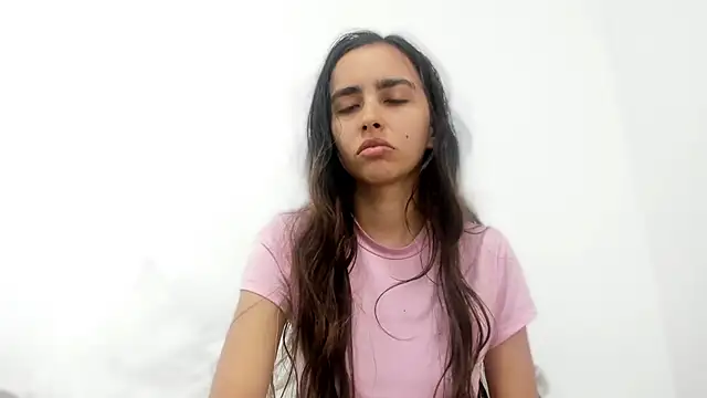 Sarah sumemers online show from May 12, 9:21 pm