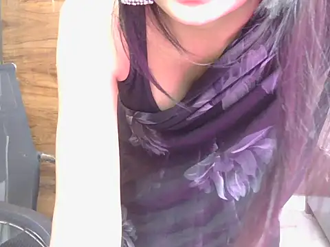 sweet riyaaa online show from May 9, 7:32 am