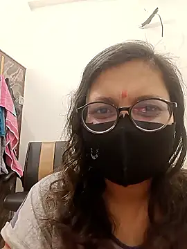 piryasharma005 online show from January 8, 6:23 pm