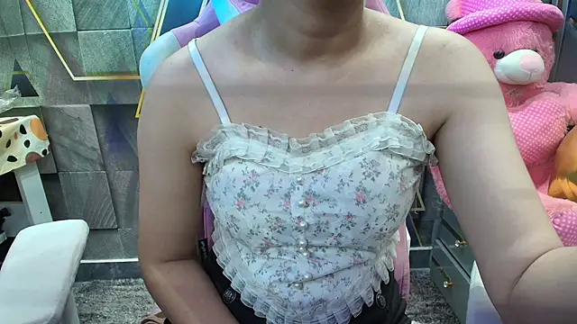 NymphoIsLive online show from May 18, 1:28 pm