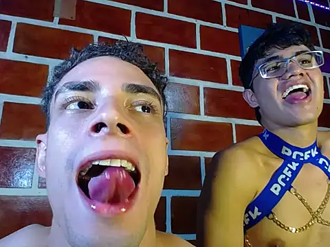 thomson maxxi online show from January 8, 7:51 pm