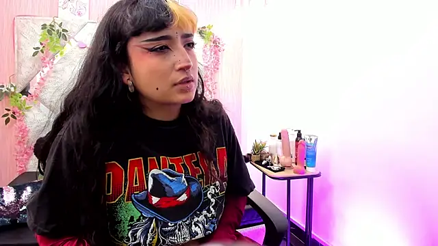 MeowMota  online show from May 23, 9:13 pm