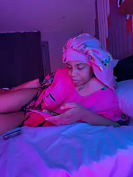 oshun6360 online show from May 18, 1:37 am