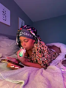 oshun6360 online show from May 9, 11:51 pm