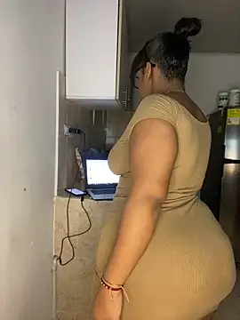 NataliaMillers online show from May 22, 1:03 am