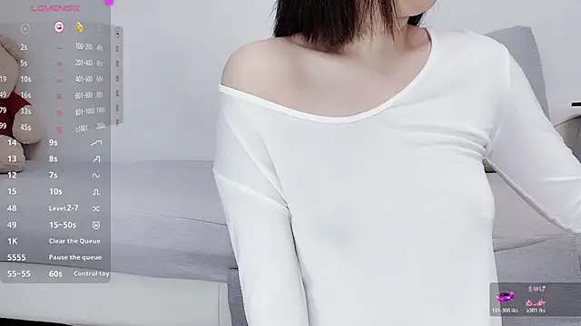 baobao-MM online show from April 3, 10:30 pm