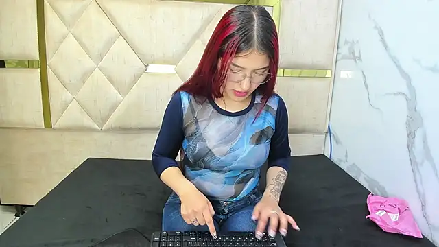 luisa girlssex online show from April 9, 3:17 pm