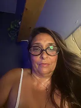 Annalua73 online show from January 7, 10:57 pm