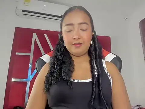 sweetdesireasm online show from April 1, 8:28 pm