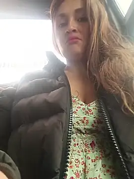 Alejandra N online show from May 12, 4:46 pm