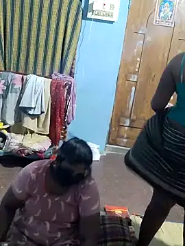 divyasree1431 online show from May 26, 6:18 pm