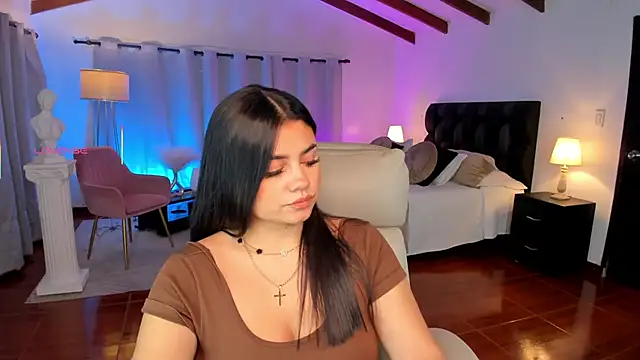 taylor smiith1 online show from April 28, 4:05 am