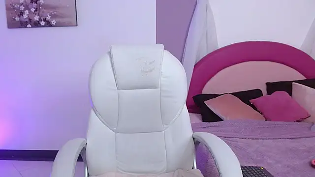 Kaoryy 1 online show from May 5, 11:57 am