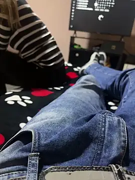 CsokiDaddy online show from January 18, 11:50 am