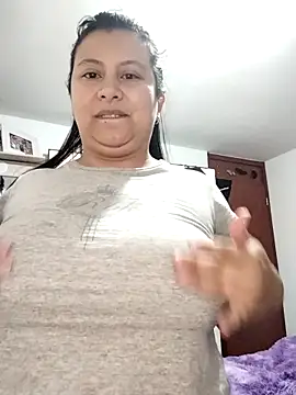 SexyandnaughtyLatinos online show from February 25, 3:05 am