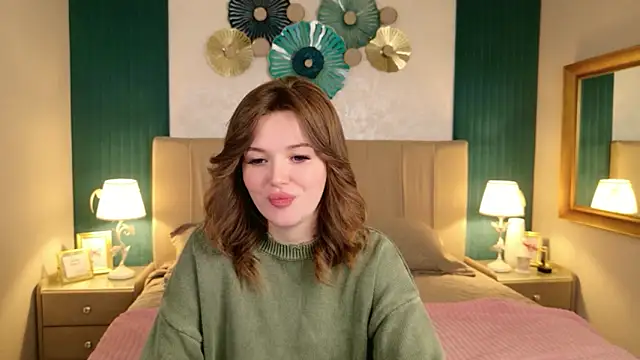 Karina Thorn online show from March 24, 8:36 pm