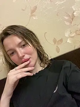 Karina Thorn online show from April 7, 9:17 pm