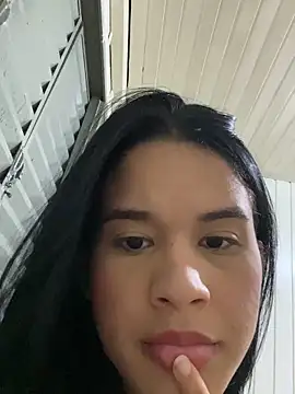 aslhey sandova online show from February 9, 1:30 am